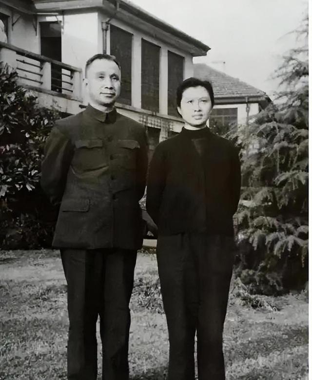 1958年粟裕惨遭批评楚青直言：“除了萧劲IM电竞 电子竞技平台光连鬼都不会登门”(图13)