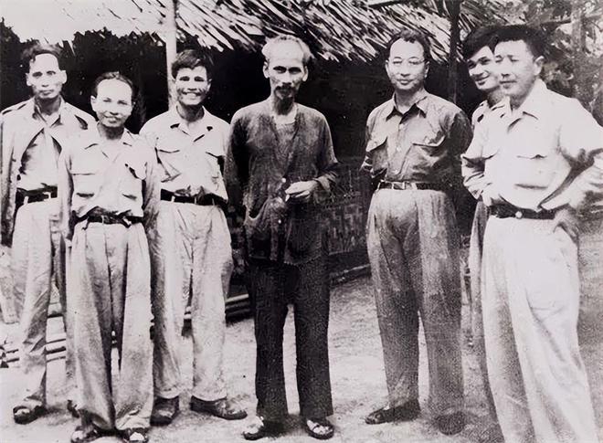 IM电竞 IM电竞平台武元甲攻不下奠边府请求中国派精兵支援彭德怀：这兵绝不可派(图4)